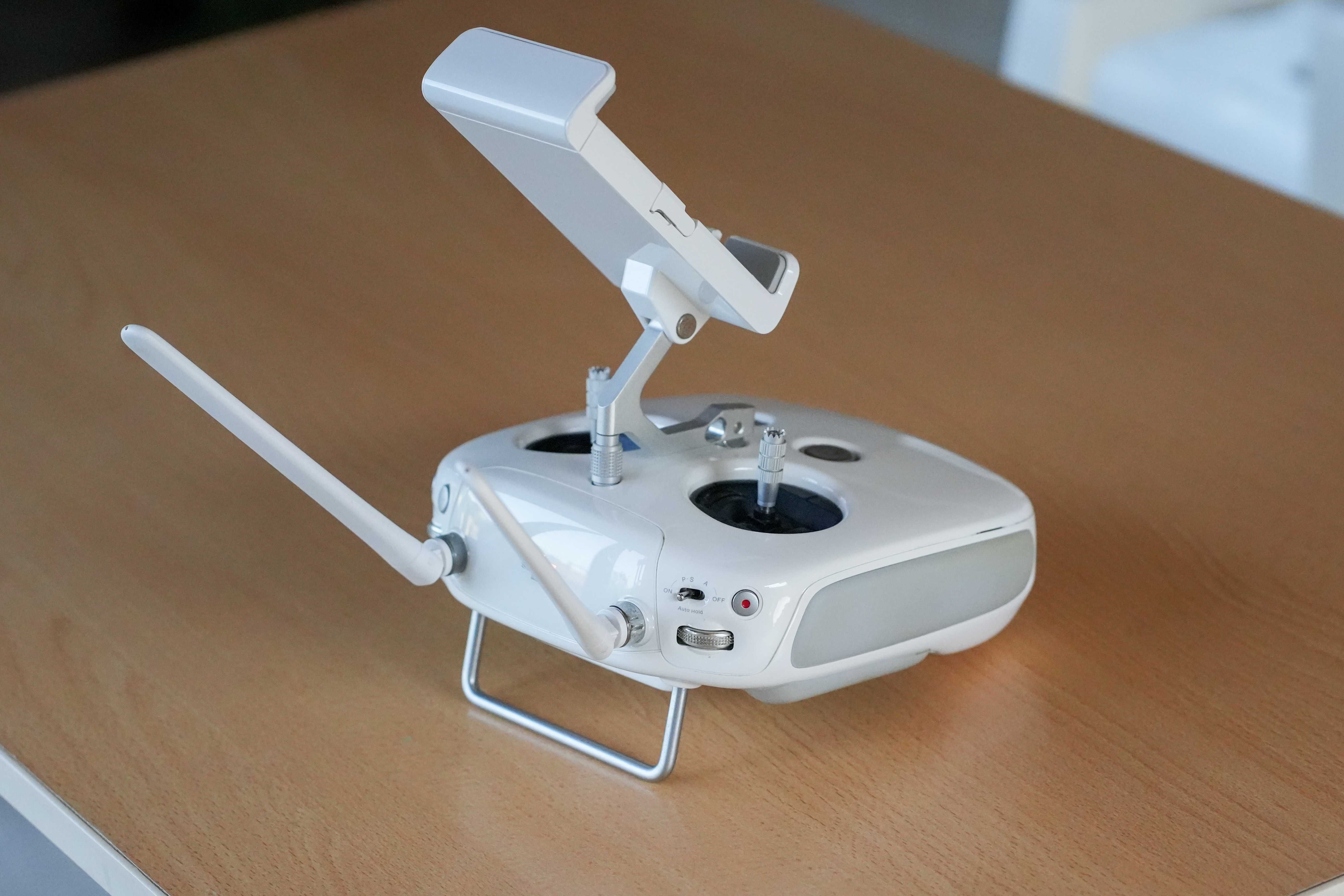 Дистанционно за дрон Phantom 4