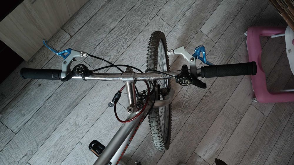 Vand bicicleta mountain bike