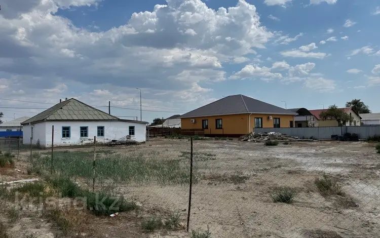 Продается 3х комнатный дом с земельным участком в 15 соток в мкр.