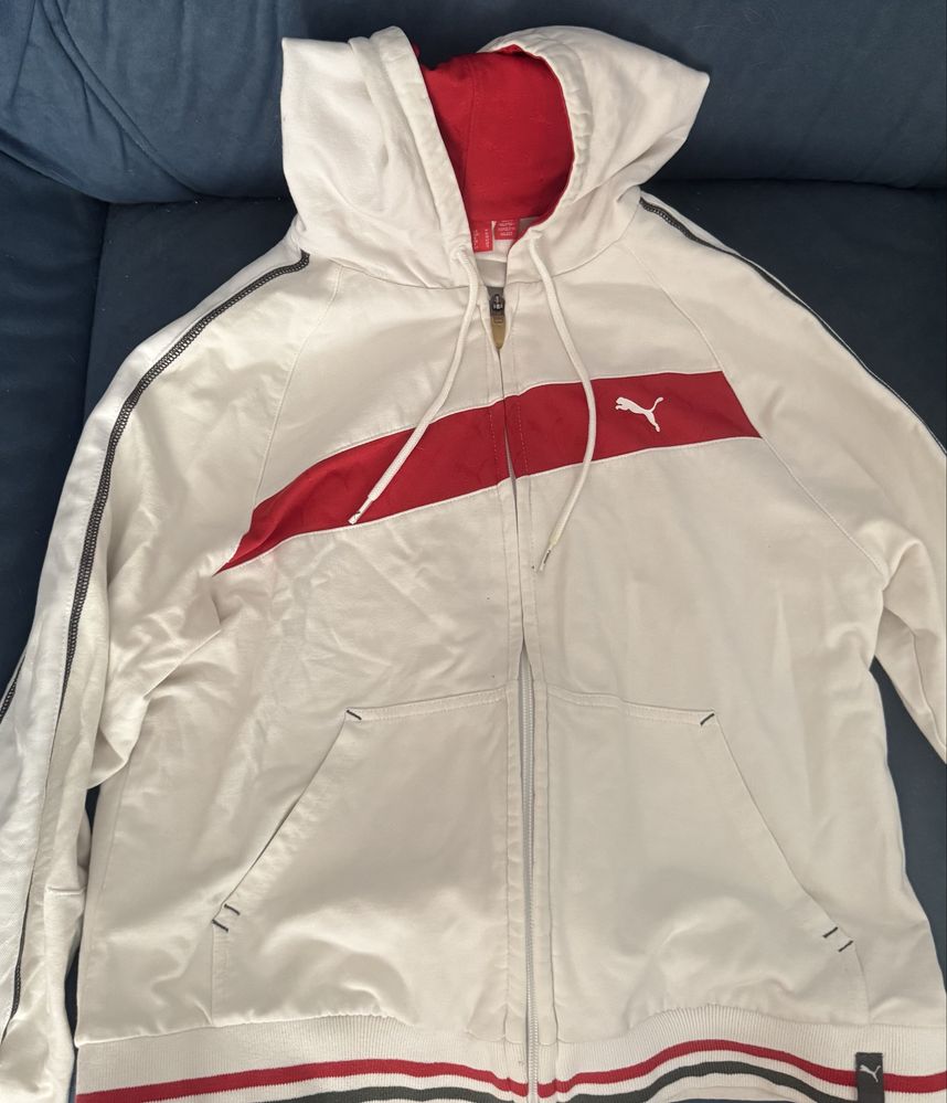 Бял суитшърт Puma