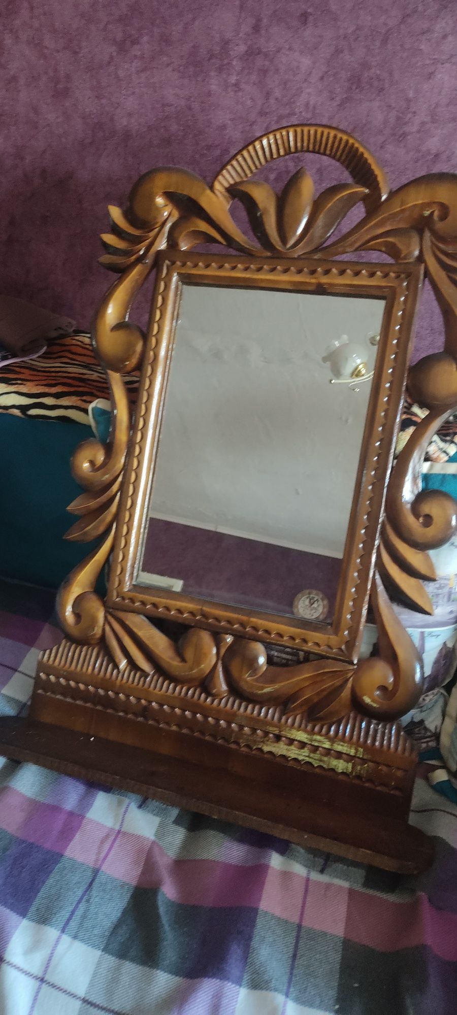 Продам зеркало на вид старинное