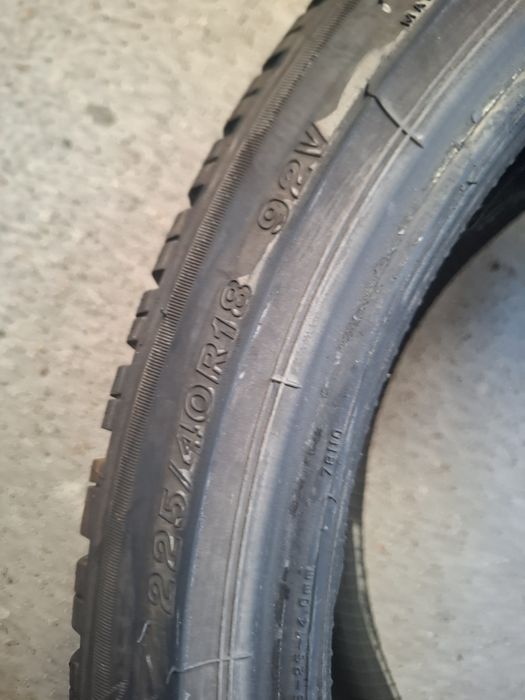 225 40 18 Bridgestone 2броя дот 3022 цената е за брой