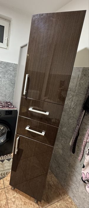 Dulap de baie, arata foarte bine, 500 lei