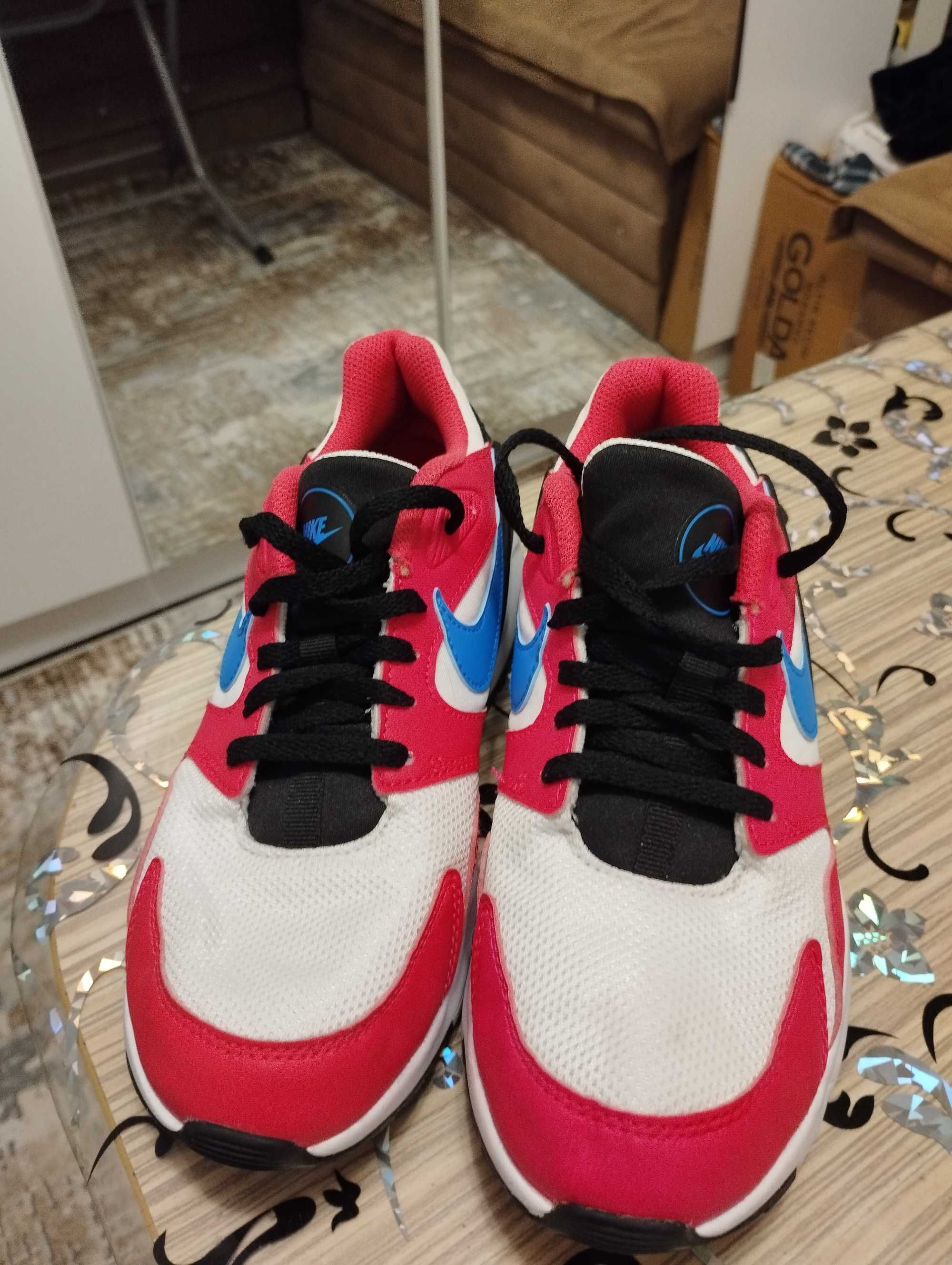 Дамски маратонки Nike