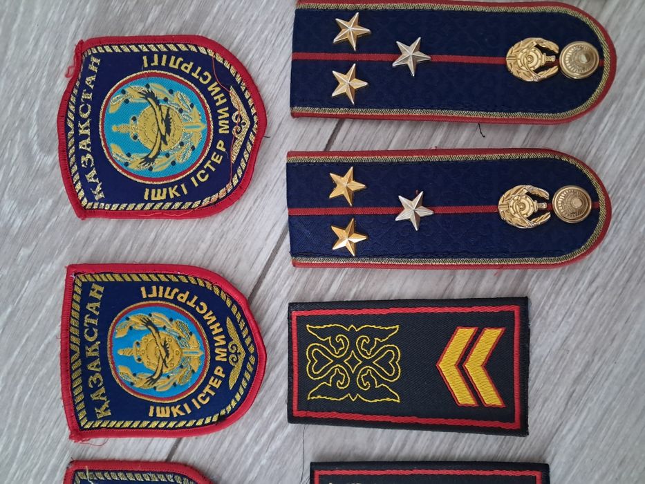 Нашивки разные продам.