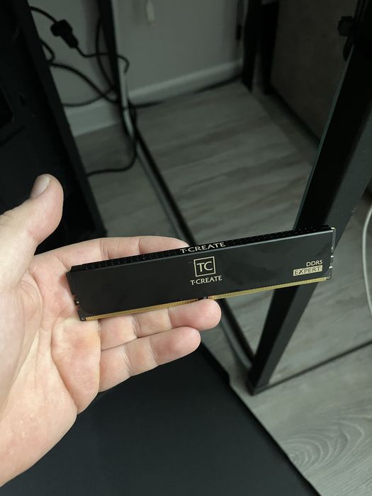 Продажа сломанной озу дд5 6000 мгц.