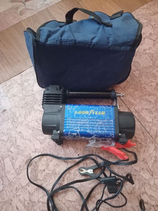 Насос автомобильный очень хорошой фирмы гуд,ер.