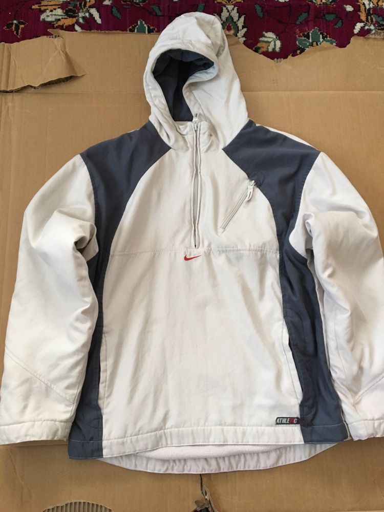 Vând geaca Nike nu carhartt adidas stone island levis