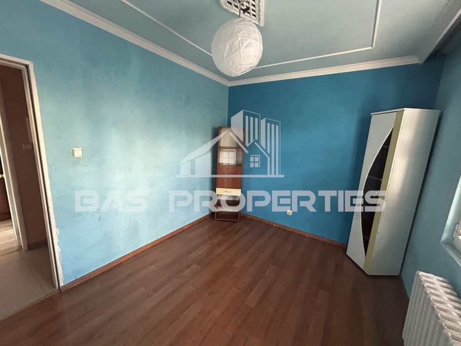 Дава се под наем Тристаен апартамент в София, Център - 83 кв.м за 700 € - Снимка #7