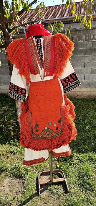 Македонска носия