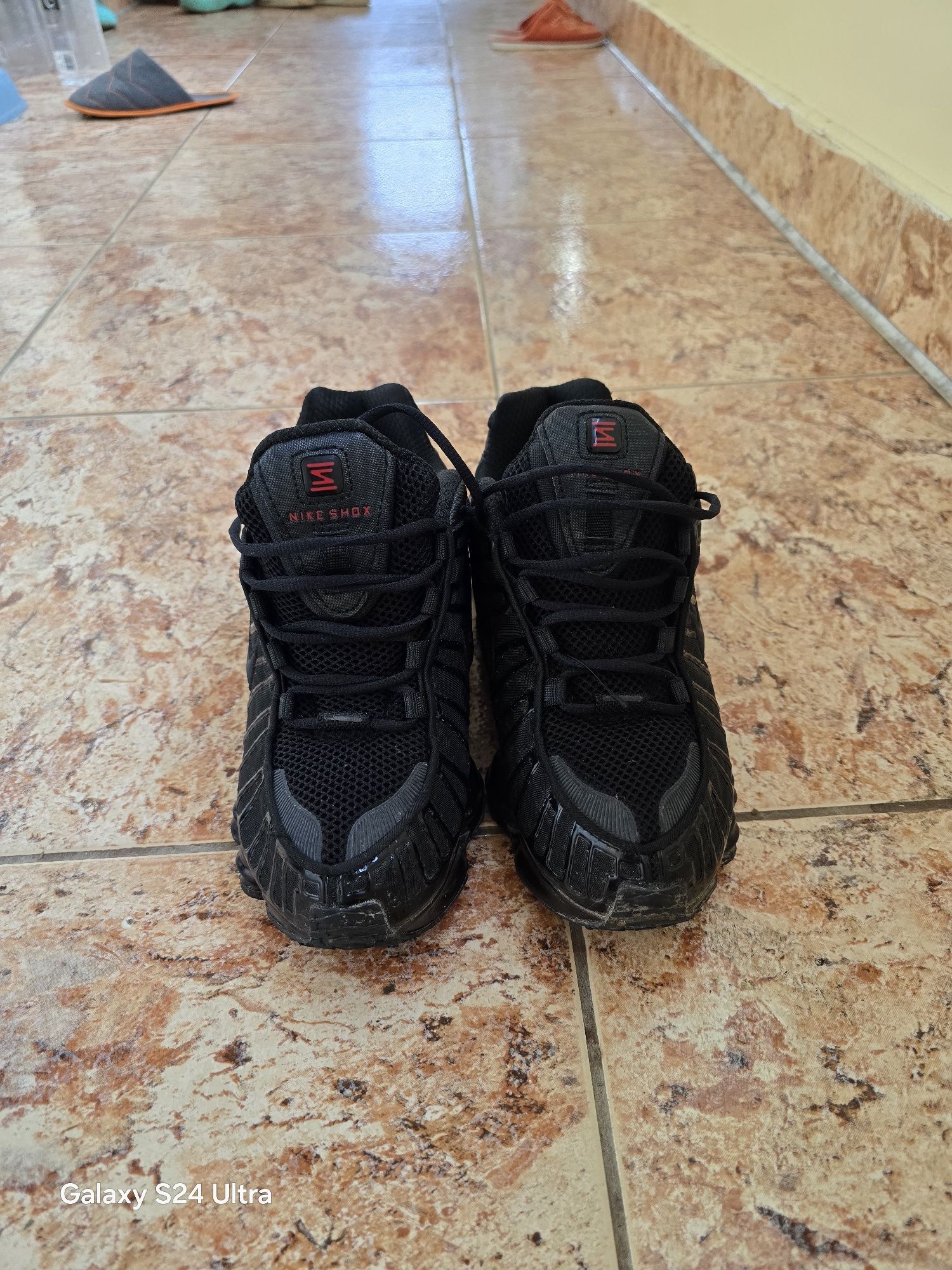 Nike Shox Negri Nr 40