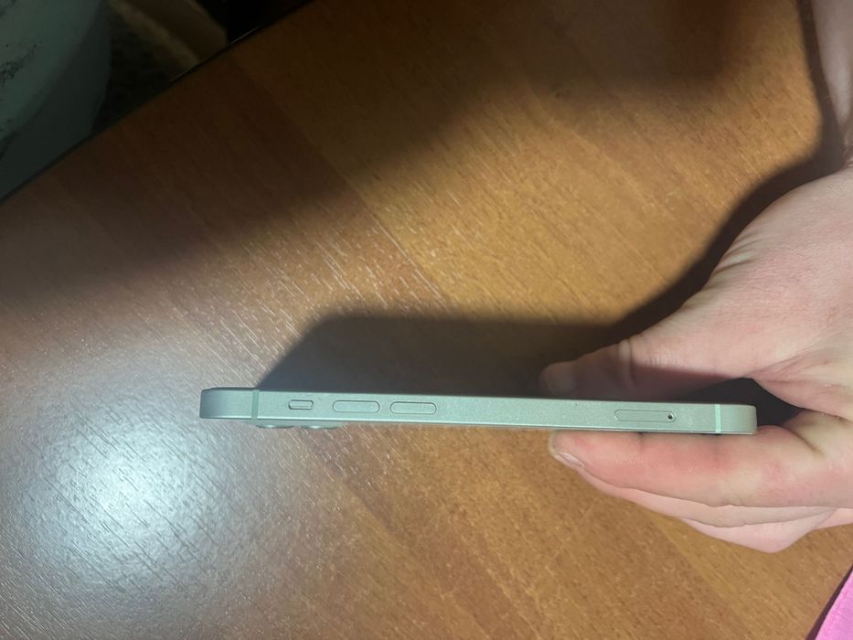 Vand sau schimb iphone 12
