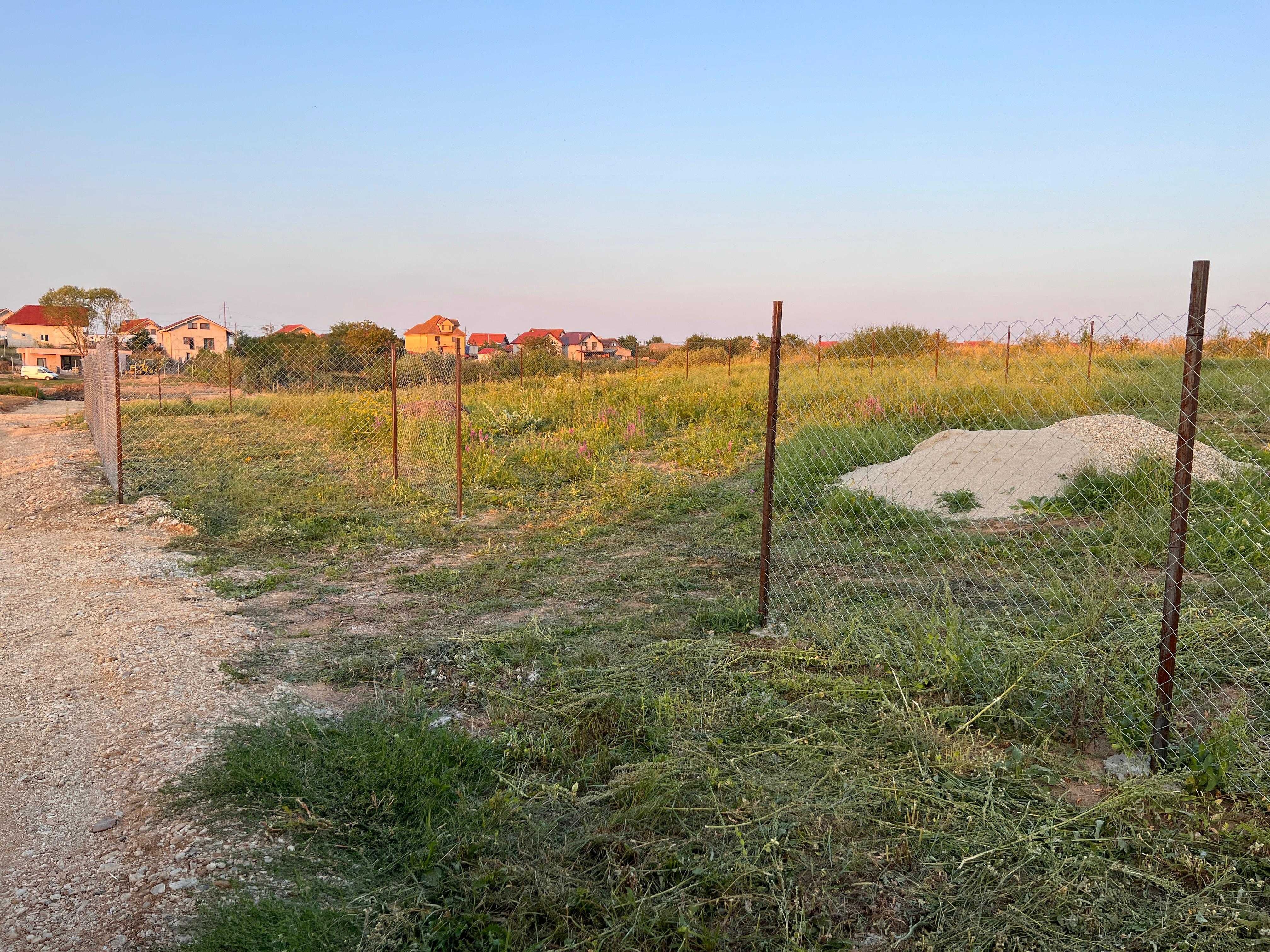 Teren intravilan de vânzare în Cheriu, aproape de Oradea - 764mp