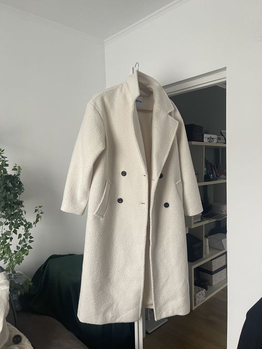 Palton Bershka crem