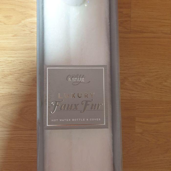 Sticle care se pune apa calda imblanite