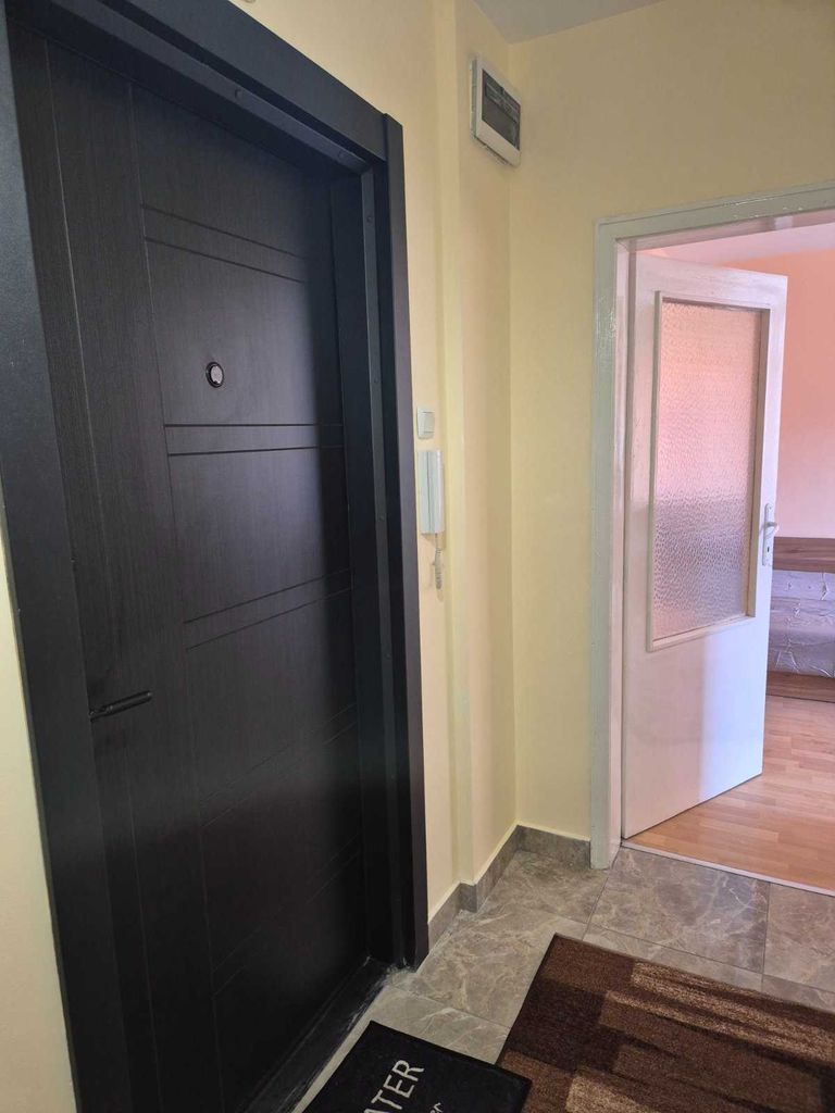 Дава се под наем Двустаен апартамент в Варна, Левски - 45 кв.м за 295.8 € - Снимка #9
