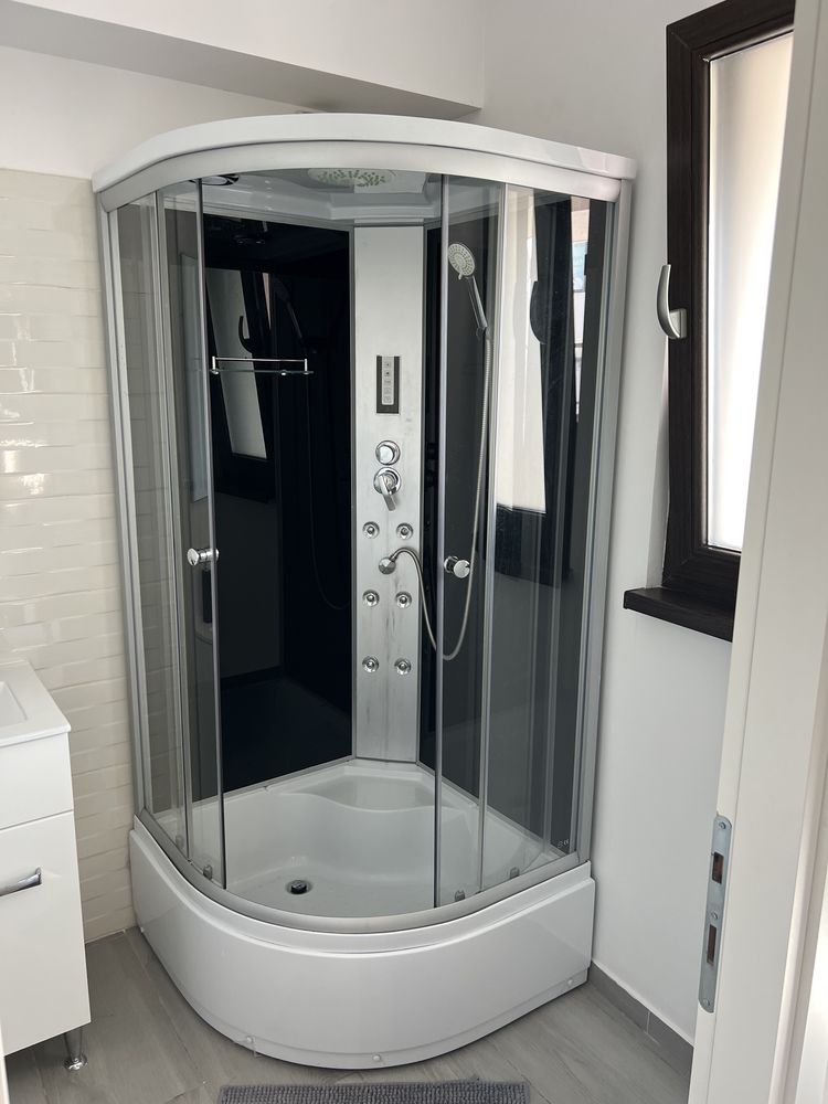 Inchiriez apartament regim hotelier,zona Mihai Bravu ,parcare gratuita