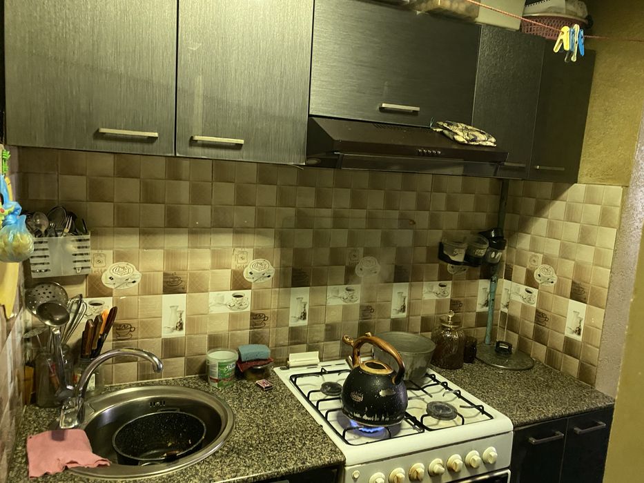 zangatadan 2 etajliy uy sotilad