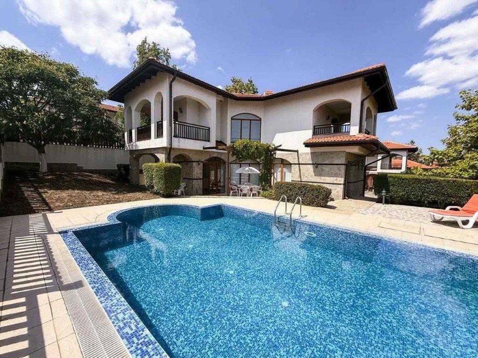 Продава се Къща в Каблешково - 179 кв.м за 1062 €/кв.м - Снимка #1