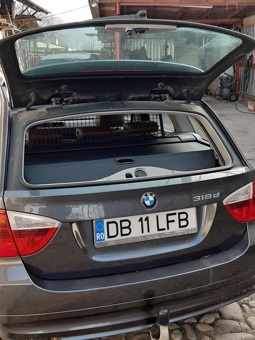 Vând sau schimb BMW e91 318d