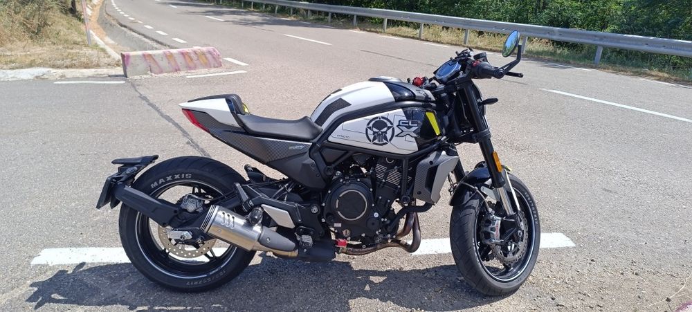 CfMoto 700 CLX Sport