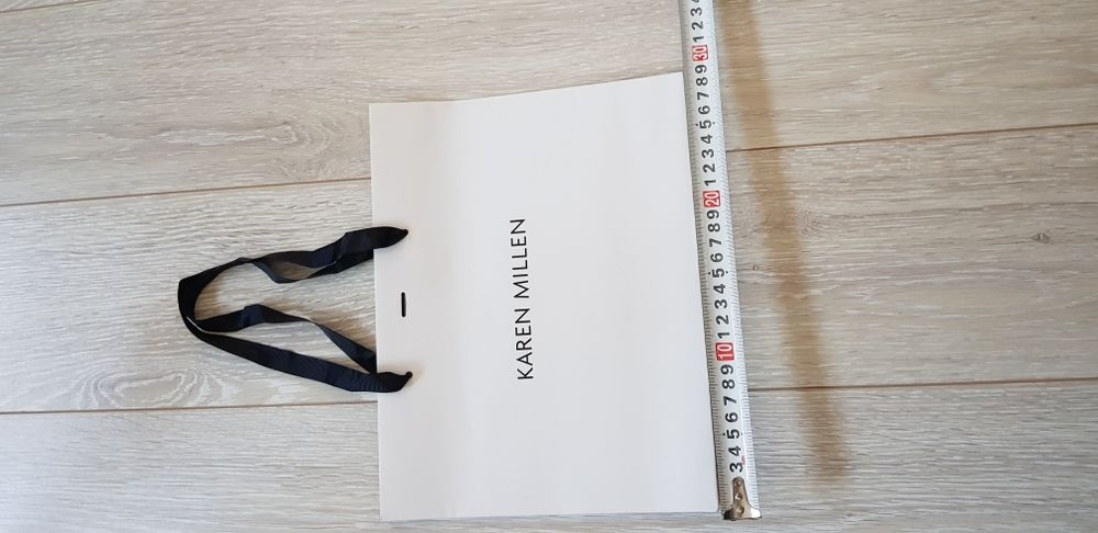 Харт. чанти на Louis Vuitton, Apple, Church's,  Gieves&Hawkes