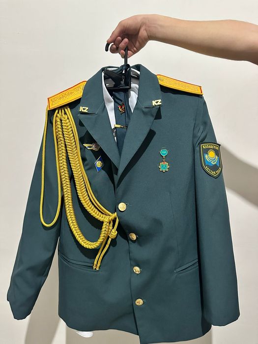 Срочно продам парадную форму