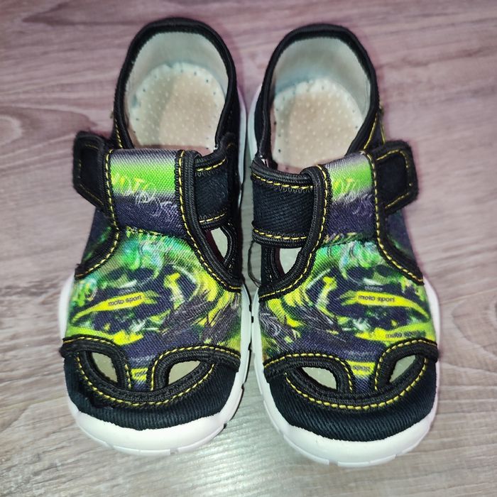 Различни Детски обувки-боти/ботуши/пантофи/чехли-различни размери/ Беб