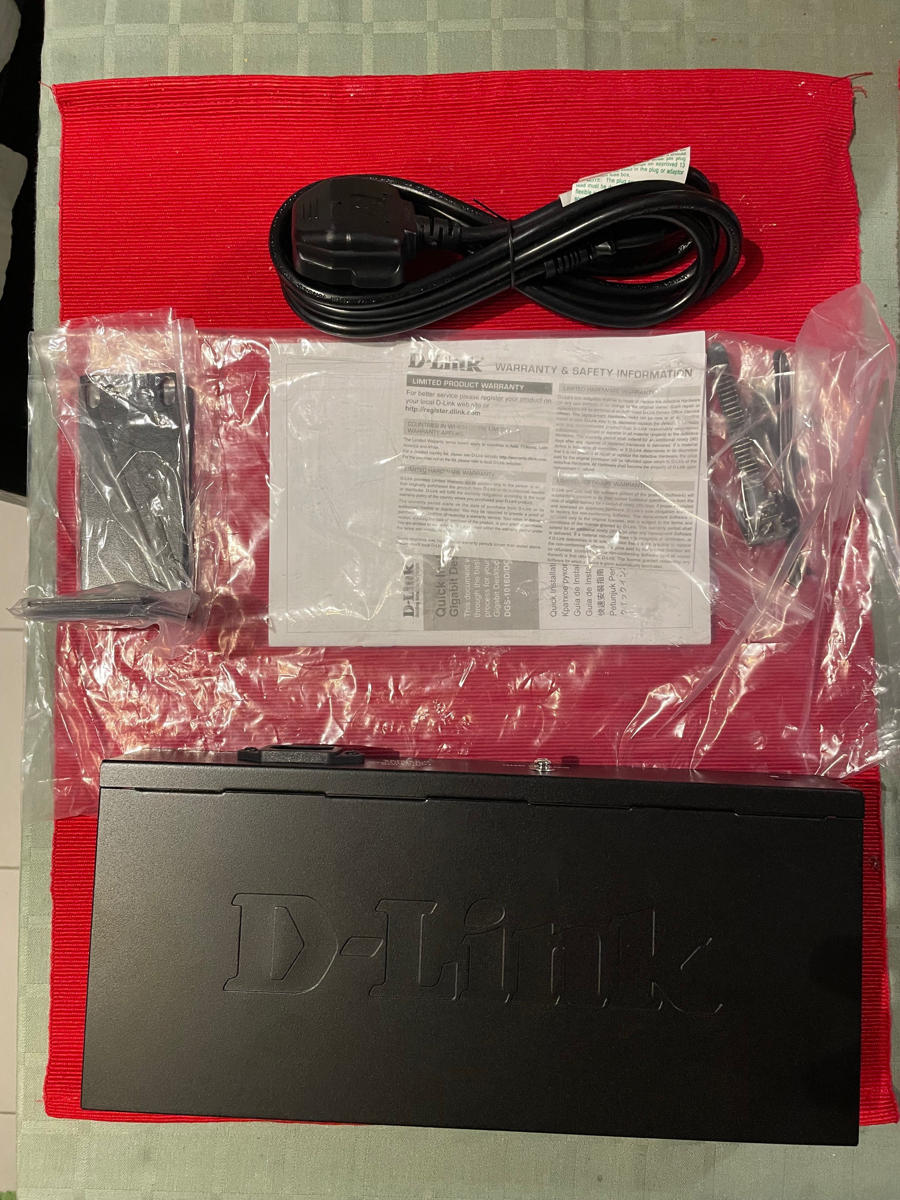 NOU! Switch D-LINK DGS-1016D/E cu 16 porturi