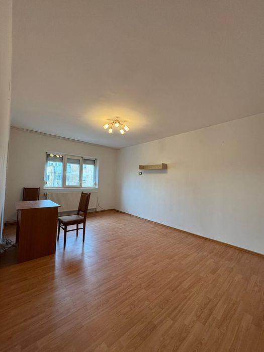 Apartament 1 Mai zona Confectii-450 euro