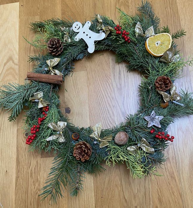 Коледен венец от естествени материали с LED лампички, 43 cm