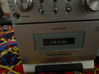 Kalonka radio va eski kaseta o’qiydi disk ham o’qiydi