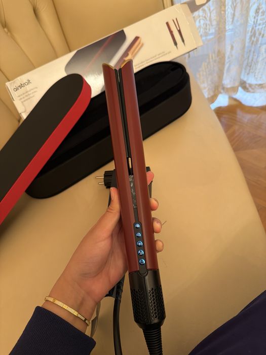 Dyson airstrait 2в1