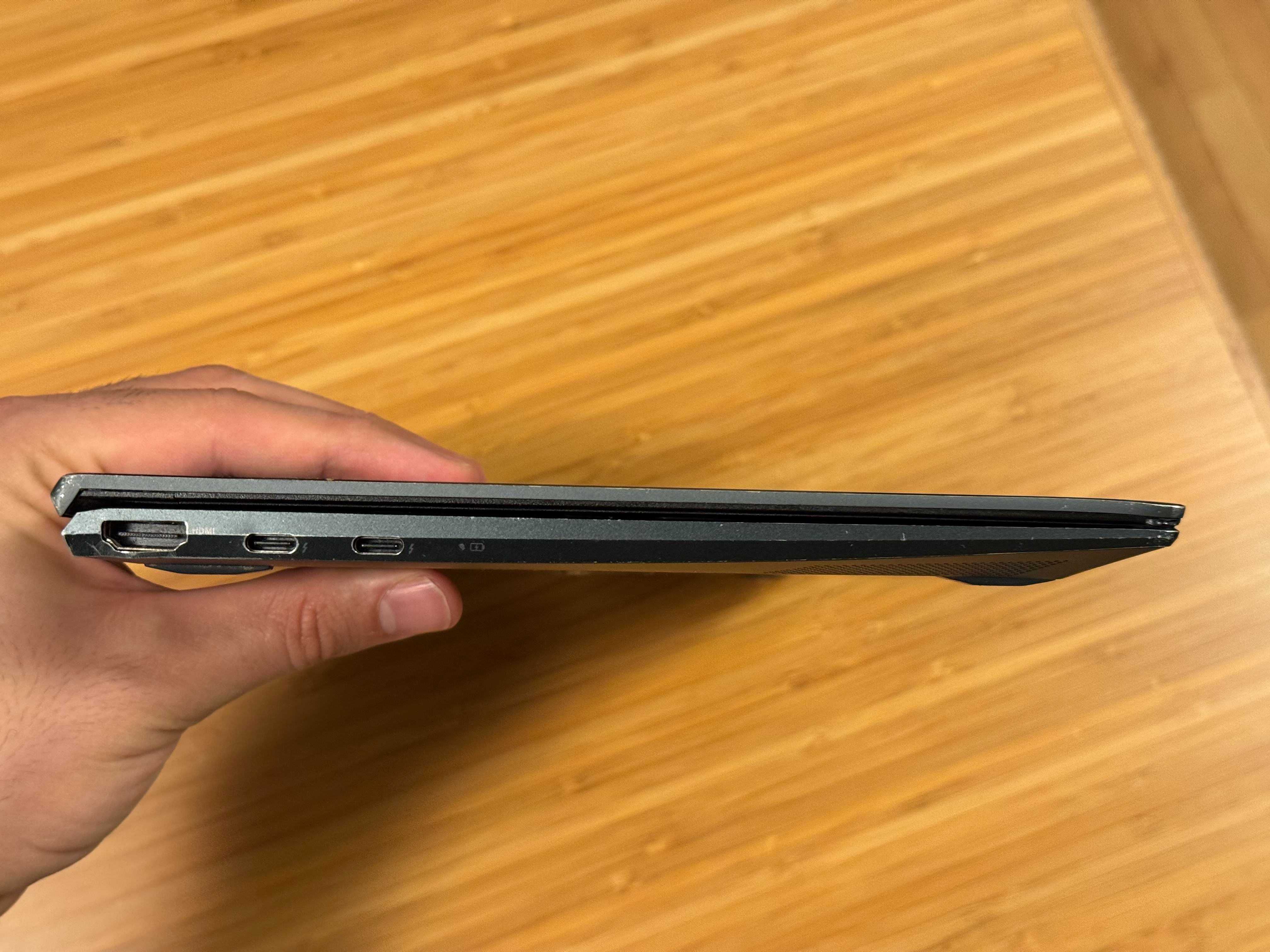 Asus ZenBook UX425EA – i7 11th Gen, 16GB RAM, 512GB SSD, 14" FHD