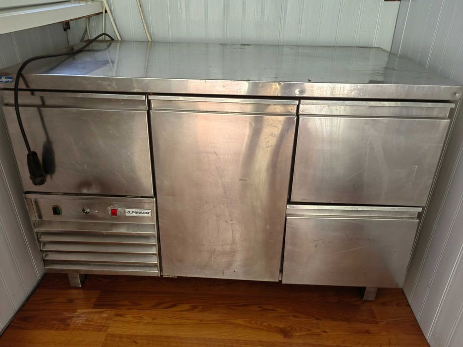 Rulota comerciala(fast food)