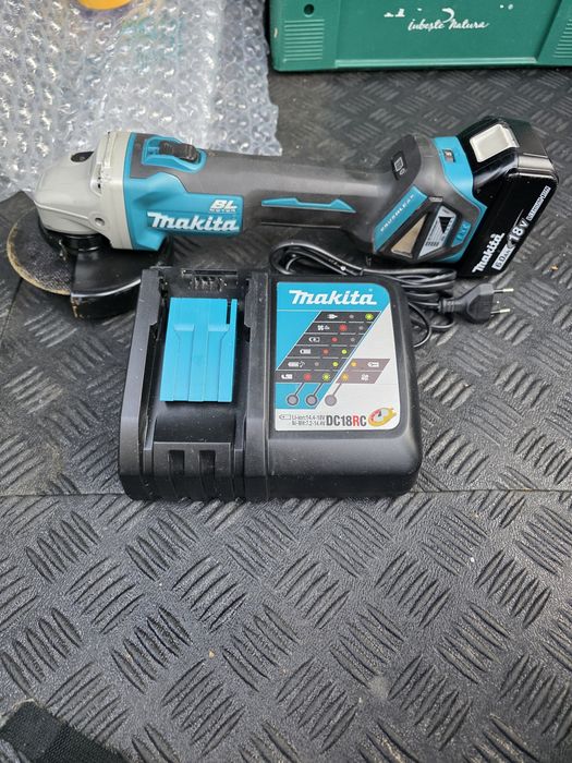 Flex Makita DGA 511 BL motor Fabricație 2025