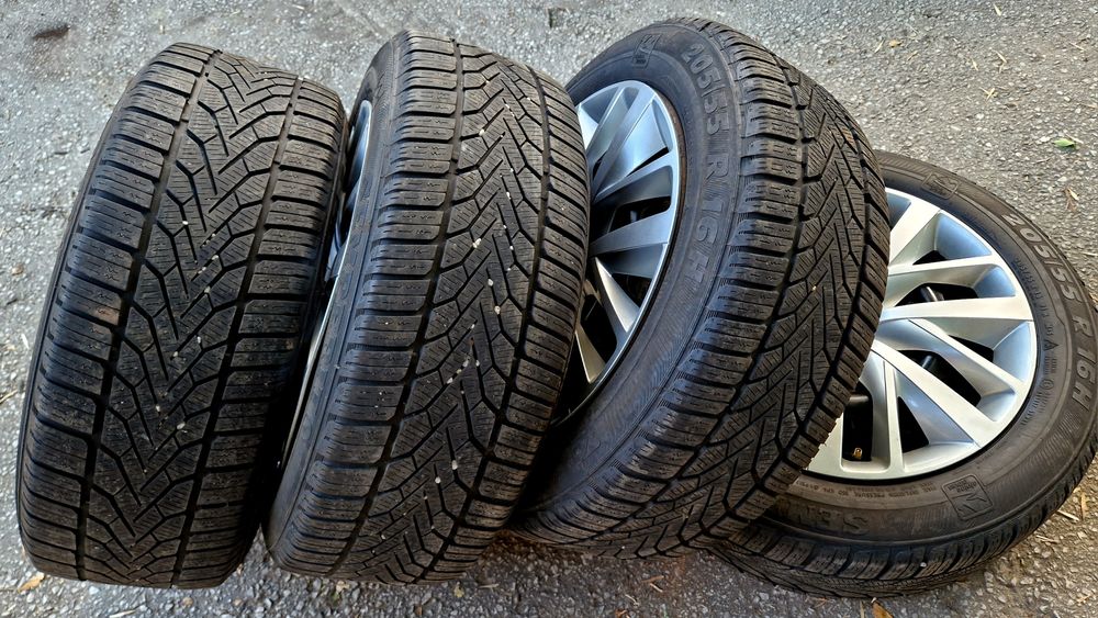 4бр 205/55/16 зимни гуми Semperit Speed-Grip