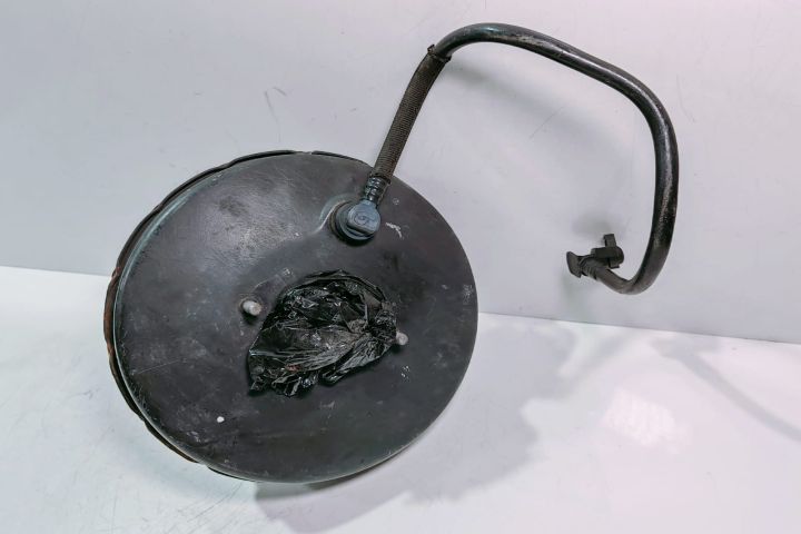 Tulumba Frana Dacia Logan prima generatie