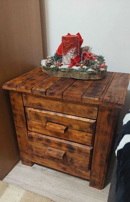 Set de 2 noptiere cu sertar din lemn masiv