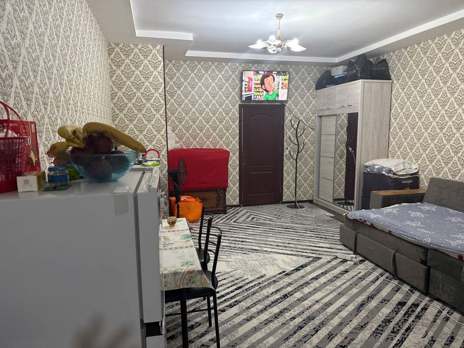 Продаётся 1-комнатная новостройка 1-этаж