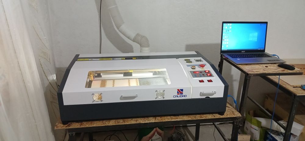 Лазерный станок Calidat.