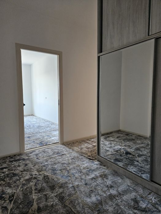Qulay sharoitga ega bo’lgan xonadon sotiladi.Barcha mebel texnikasi bn