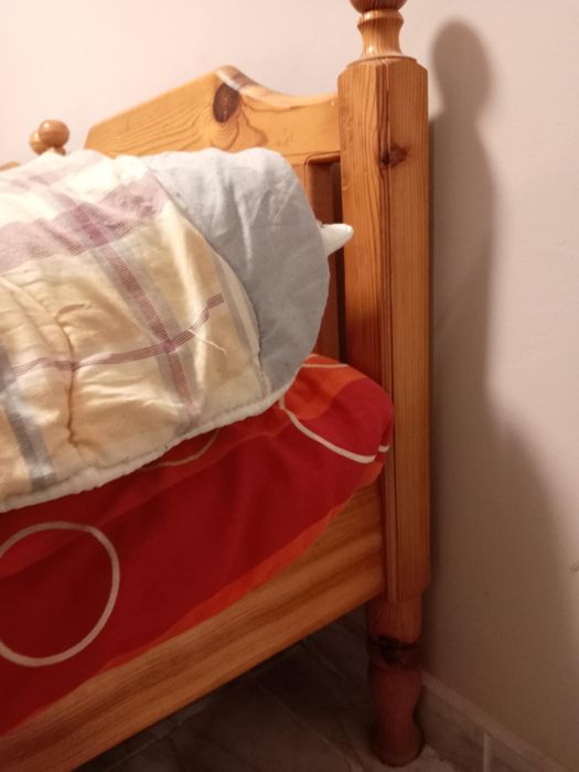 3 единични легла.