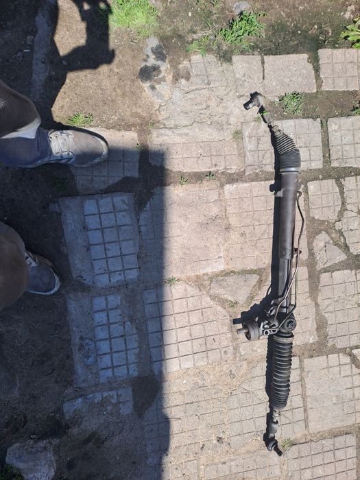 Продавам  рейка за ауди а4 б6 2.5