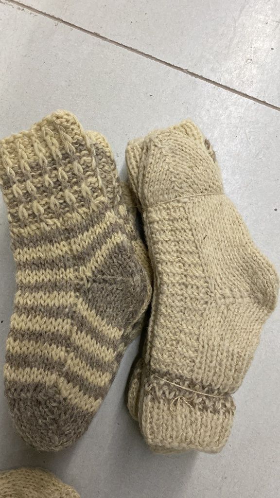 Ciorapi lana lucrati manual