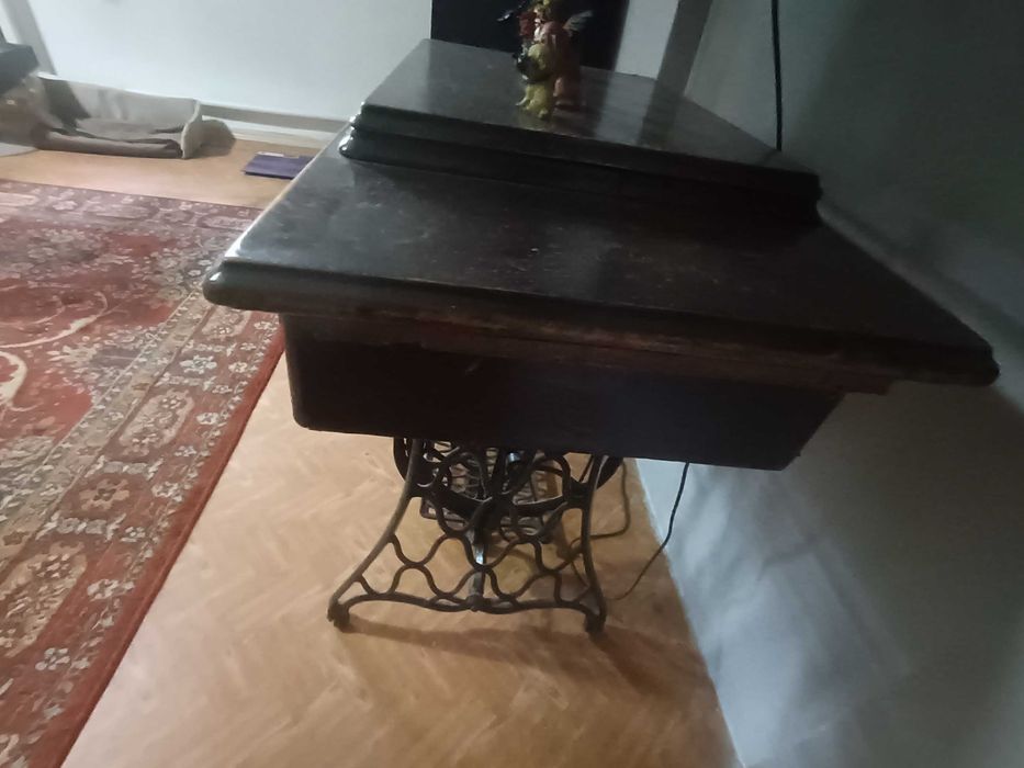 Швейная машина 1937года.