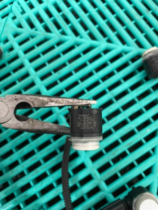 Instalatie cu 4 senzori de parcare spate Renault Zoe originala Renault