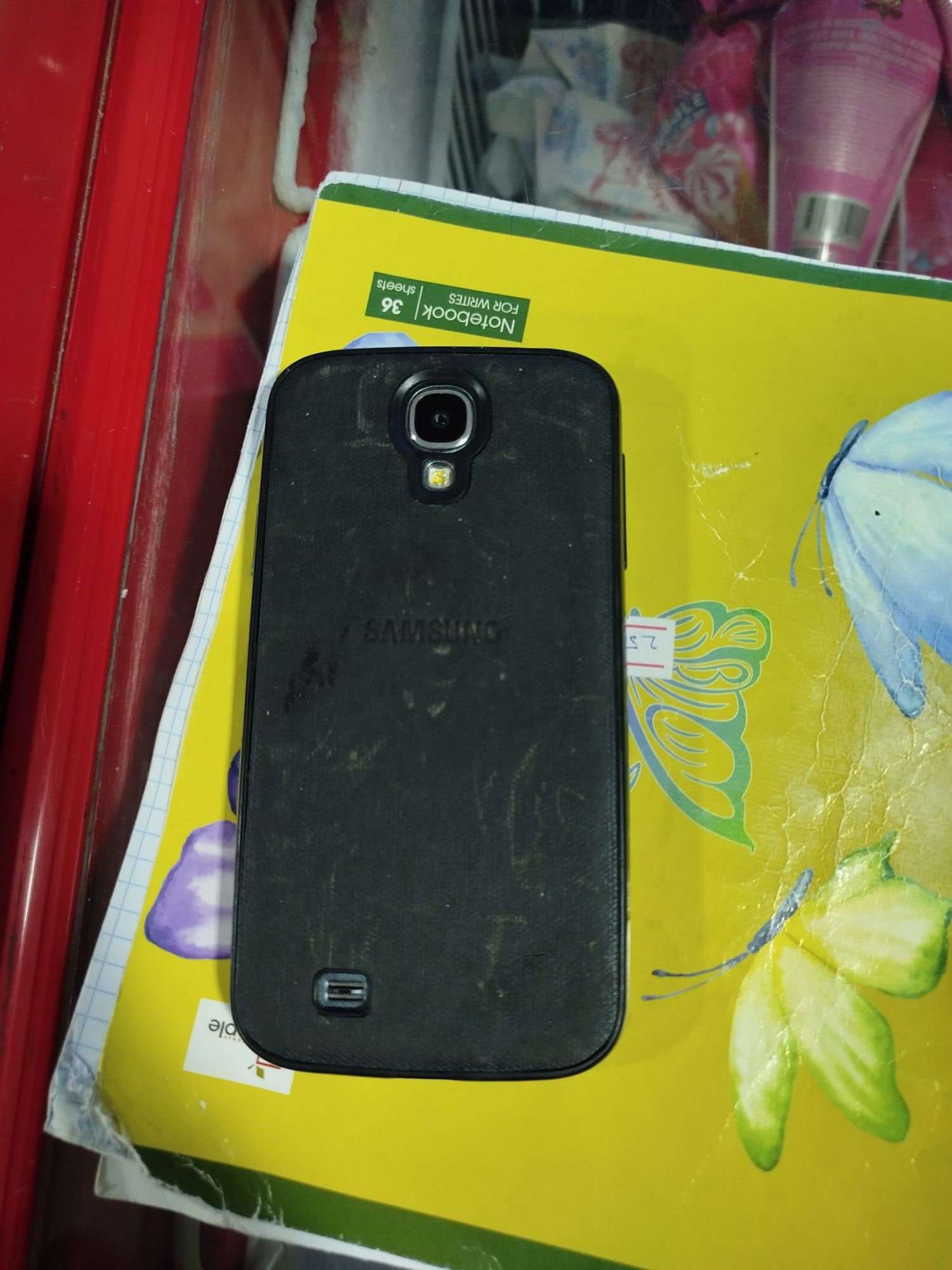 Продается Самсунг телефон S4 в хорошем состоянии
