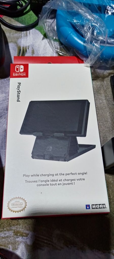 Nintendo Switch cu jocuri și accesorii
