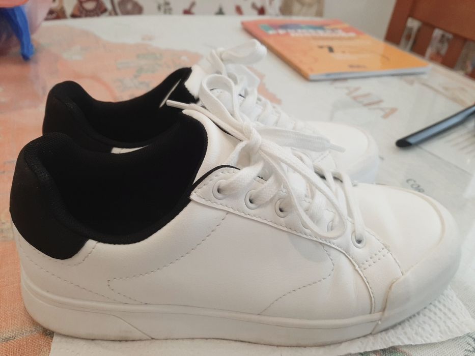 Детски обувки, подарък 2 долници